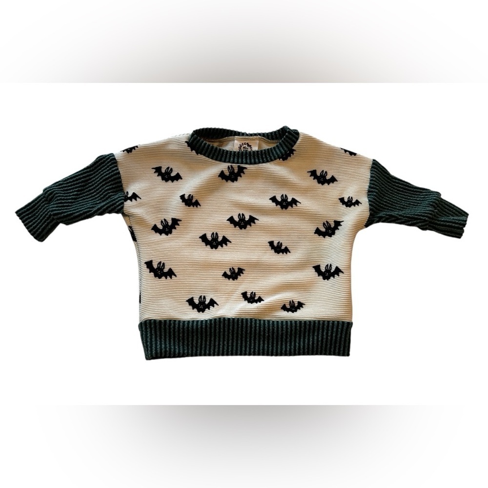 Halloween Baby Handmade Sweater Top with Bats By Olive & Alex Tag 7/8 Months EUC